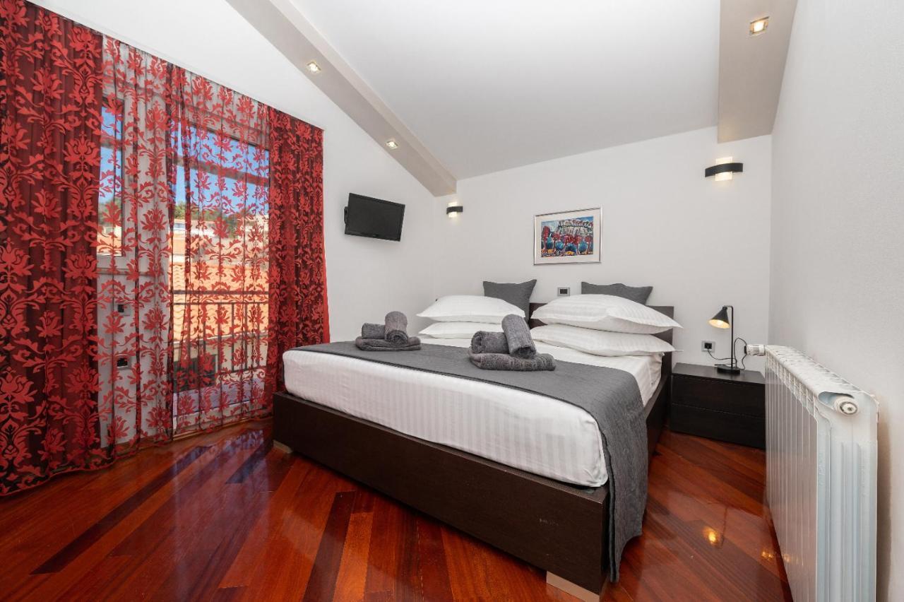 Apartments Luka Toni Krvavica Εξωτερικό φωτογραφία