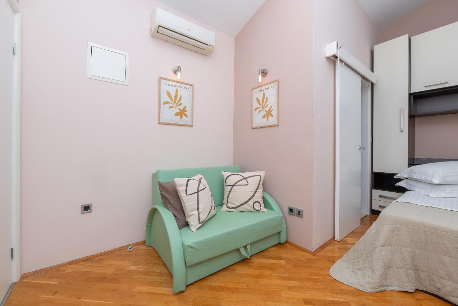Apartments Luka Toni Krvavica Εξωτερικό φωτογραφία