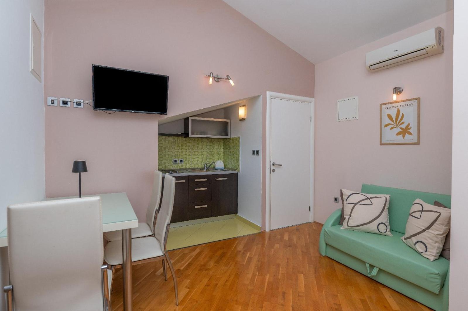 Apartments Luka Toni Krvavica Εξωτερικό φωτογραφία